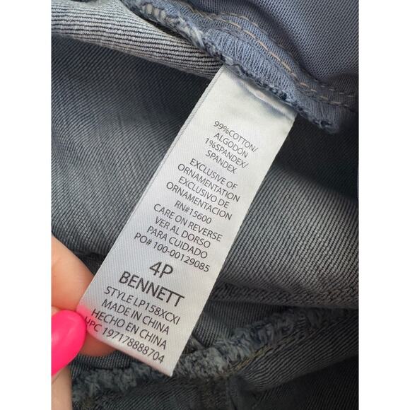 Wit & Wisdom Women's Bennett Jewel Embellished Straight Crop Jeans Blue Size 4p - Picture 8 of 8